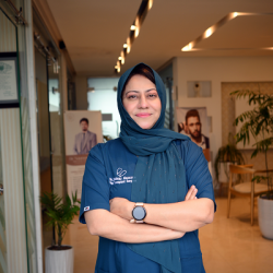 dr shahnaz muazzam - best female hair transplant surgeon in islamabad